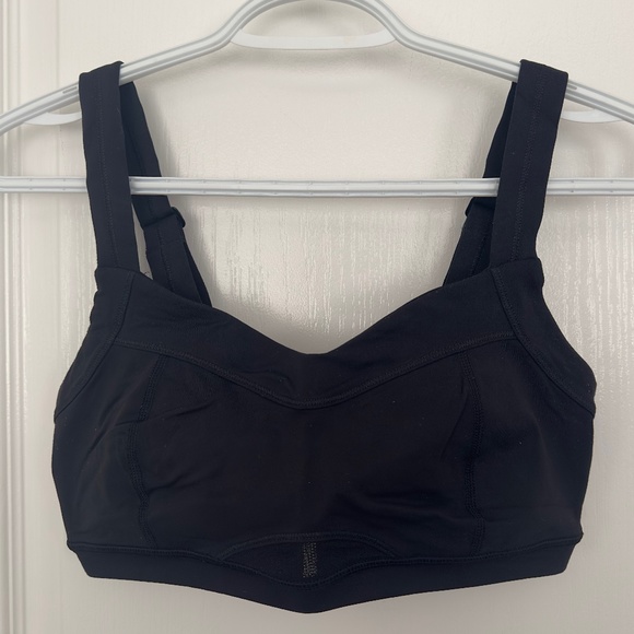 Lululemon Engage Bra - Picture 1 of 3